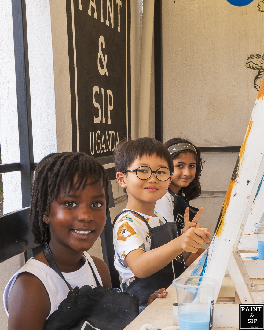 Kids painting session