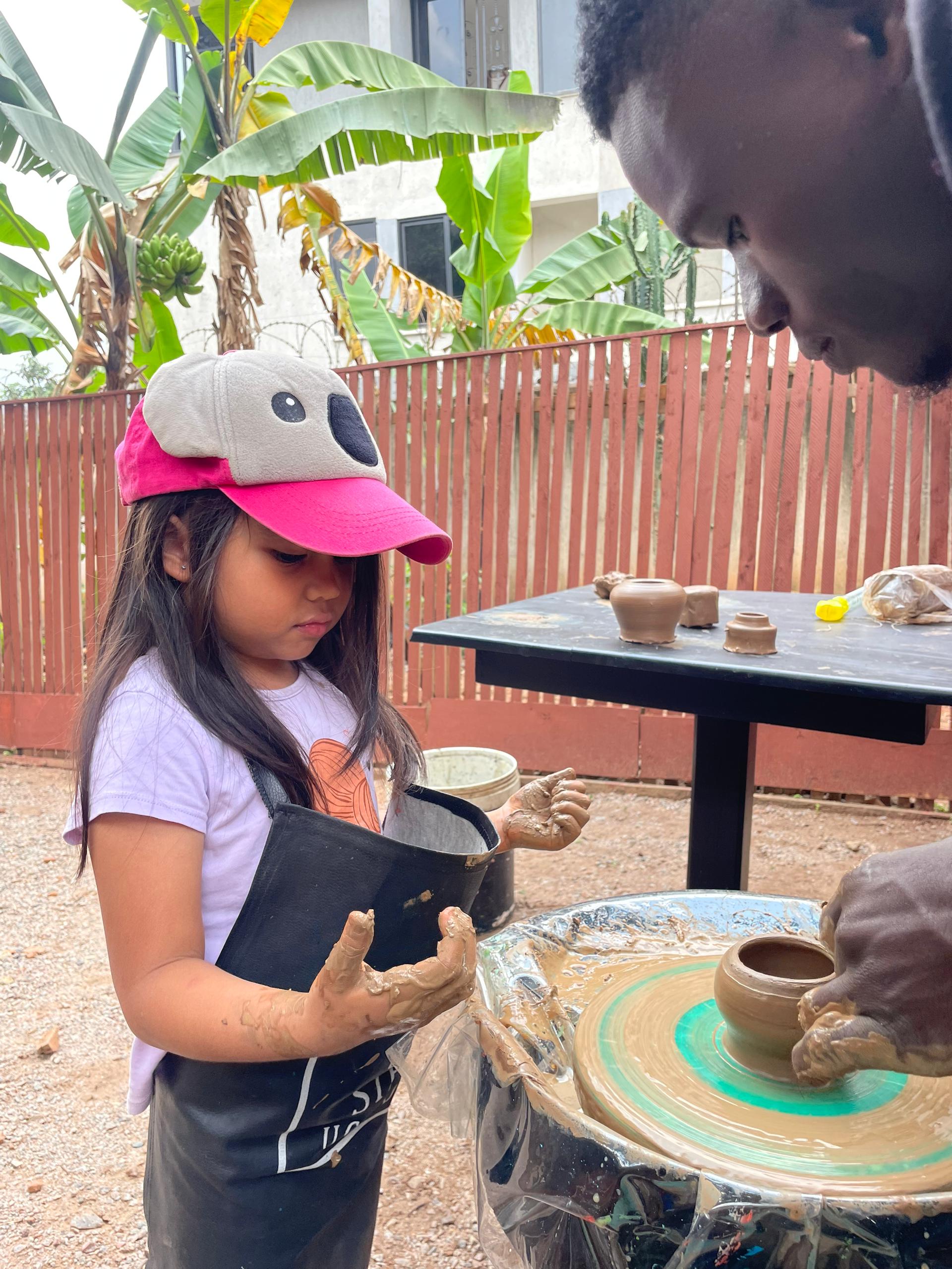 Kids painting session
