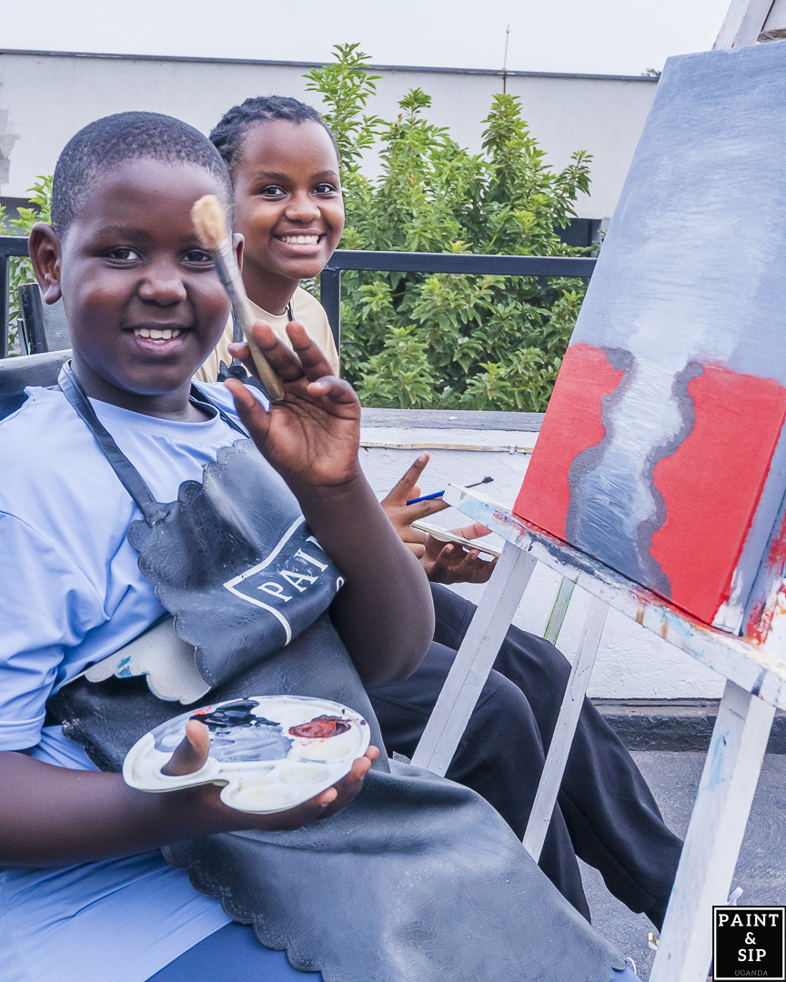 Kids painting session